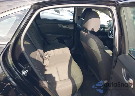 2020 Kia Forte Lxs z USA, uszkodzony, nr VIN 3KPF24AD8LE216879